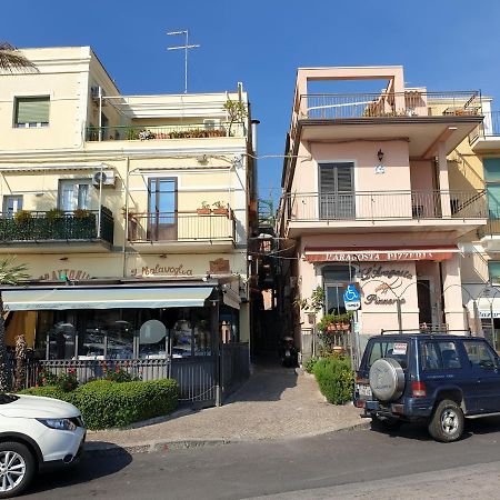 Апартаменти Casa Alessia Ачі-Кастелло Екстер'єр фото
